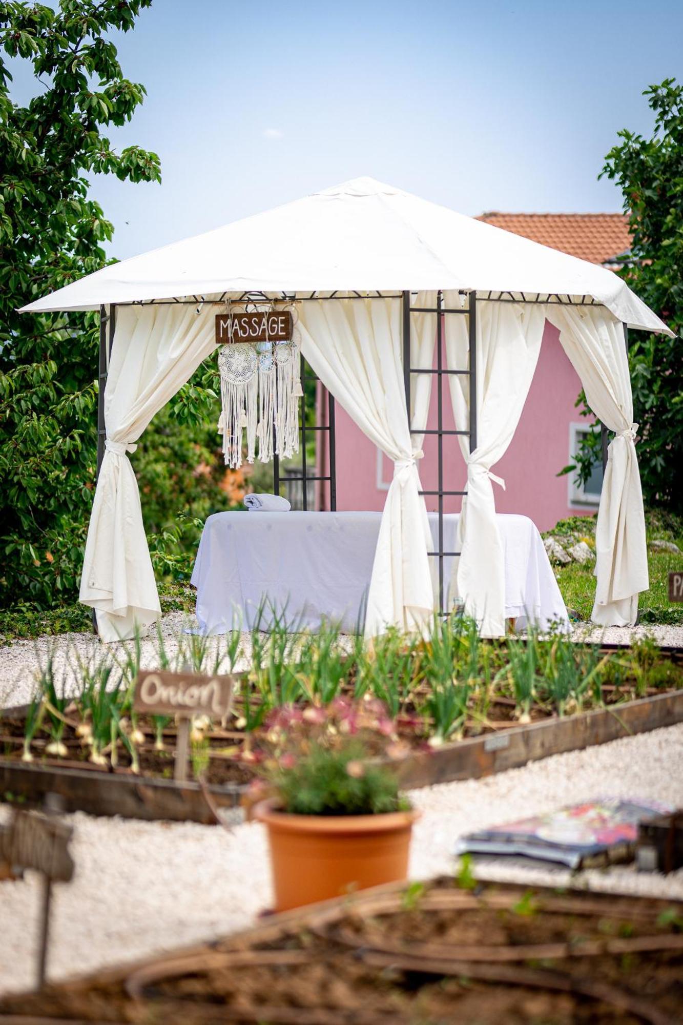 Villa Nada Ловран Екстериор снимка