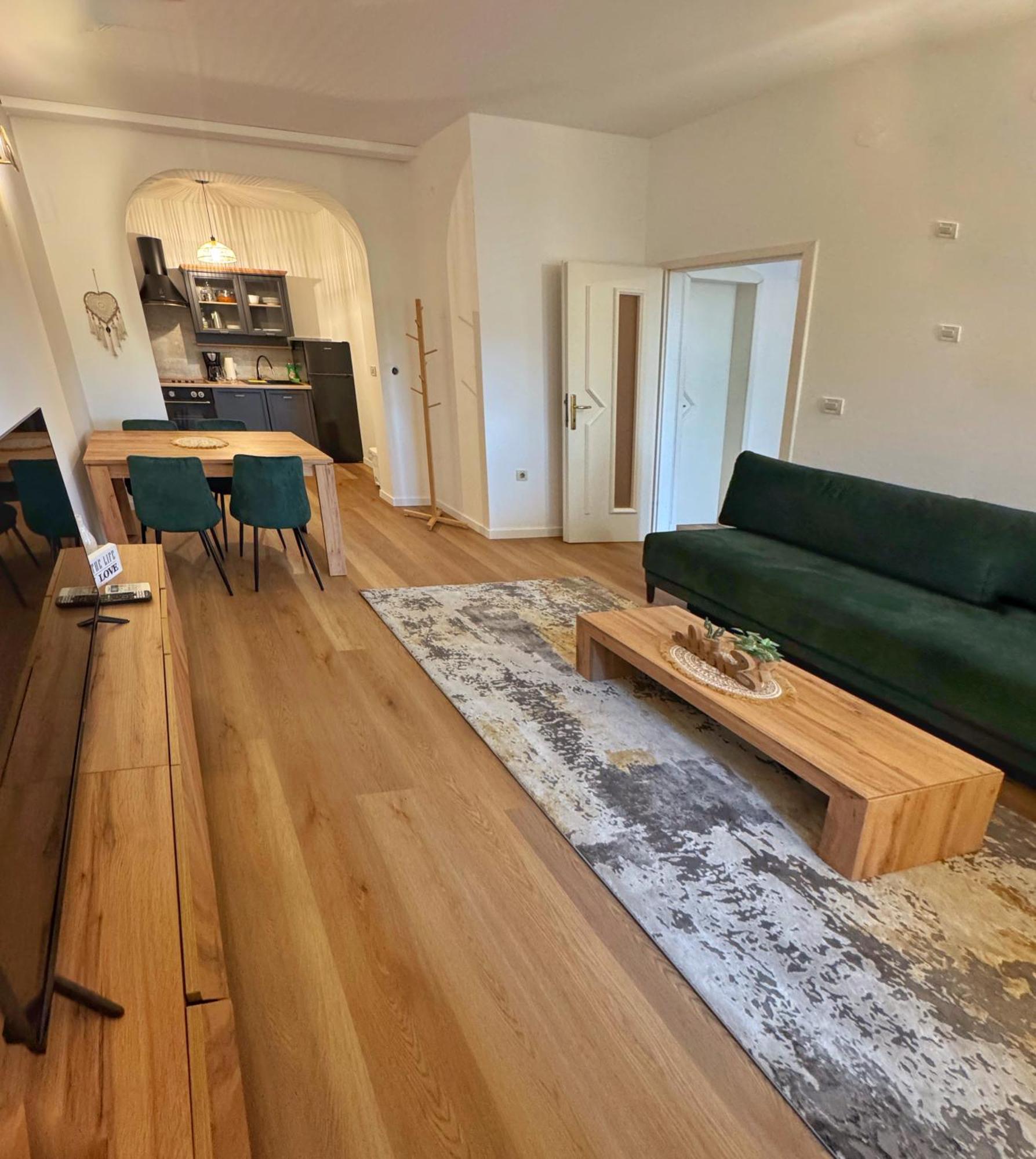 Villa Nada Ловран Екстериор снимка