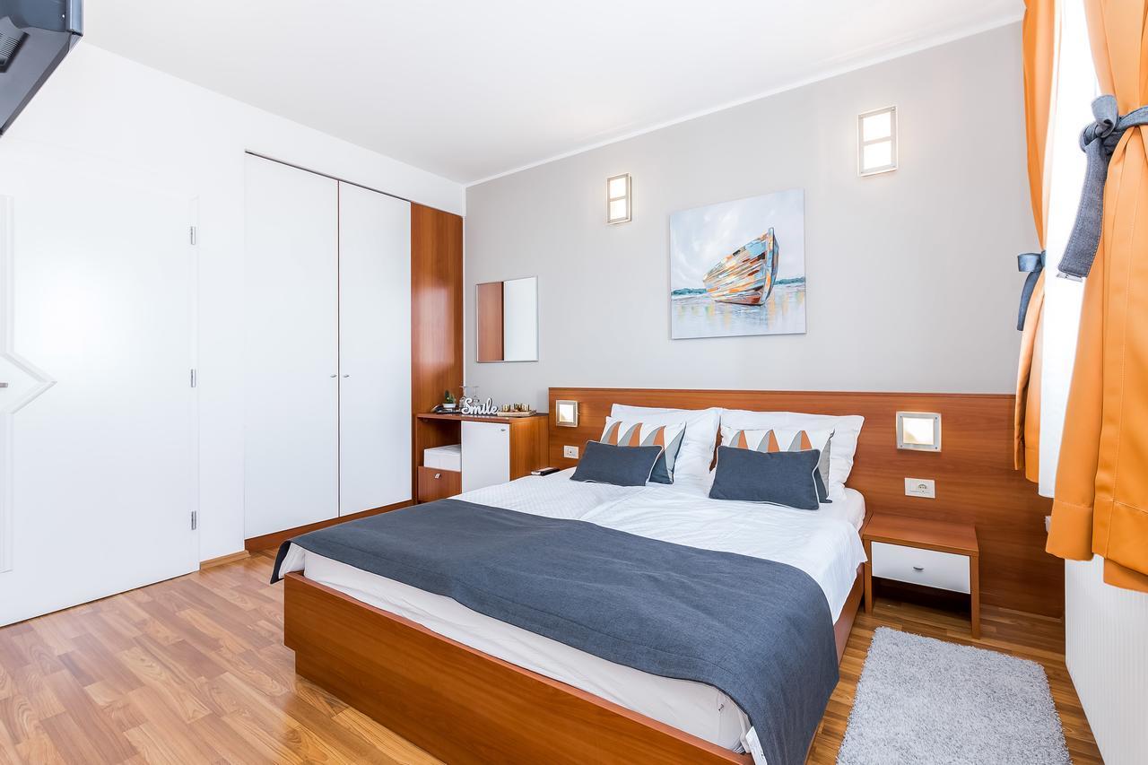Villa Nada Ловран Екстериор снимка
