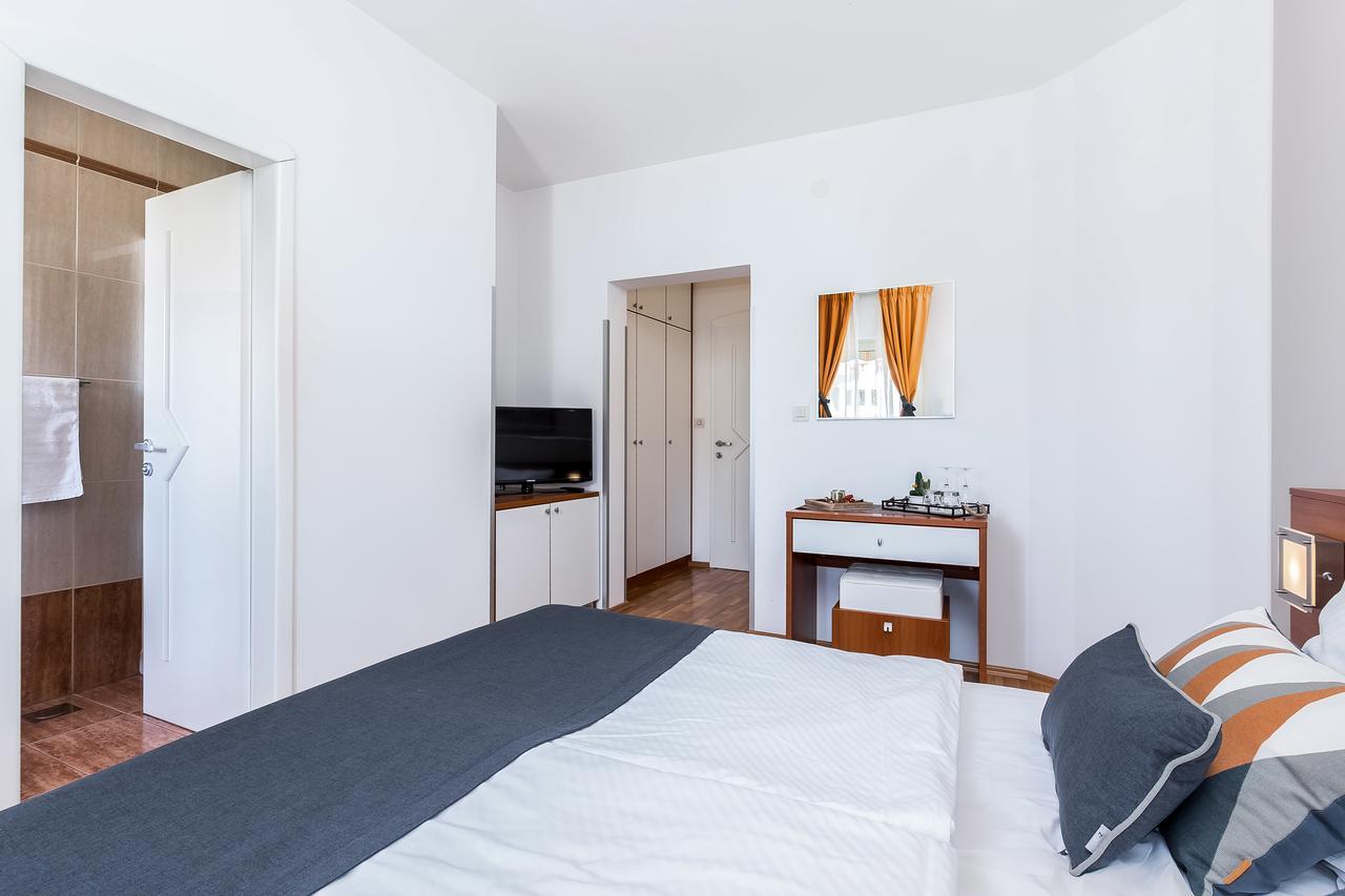 Villa Nada Ловран Екстериор снимка