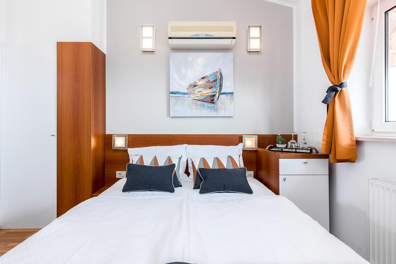 Villa Nada Ловран Екстериор снимка