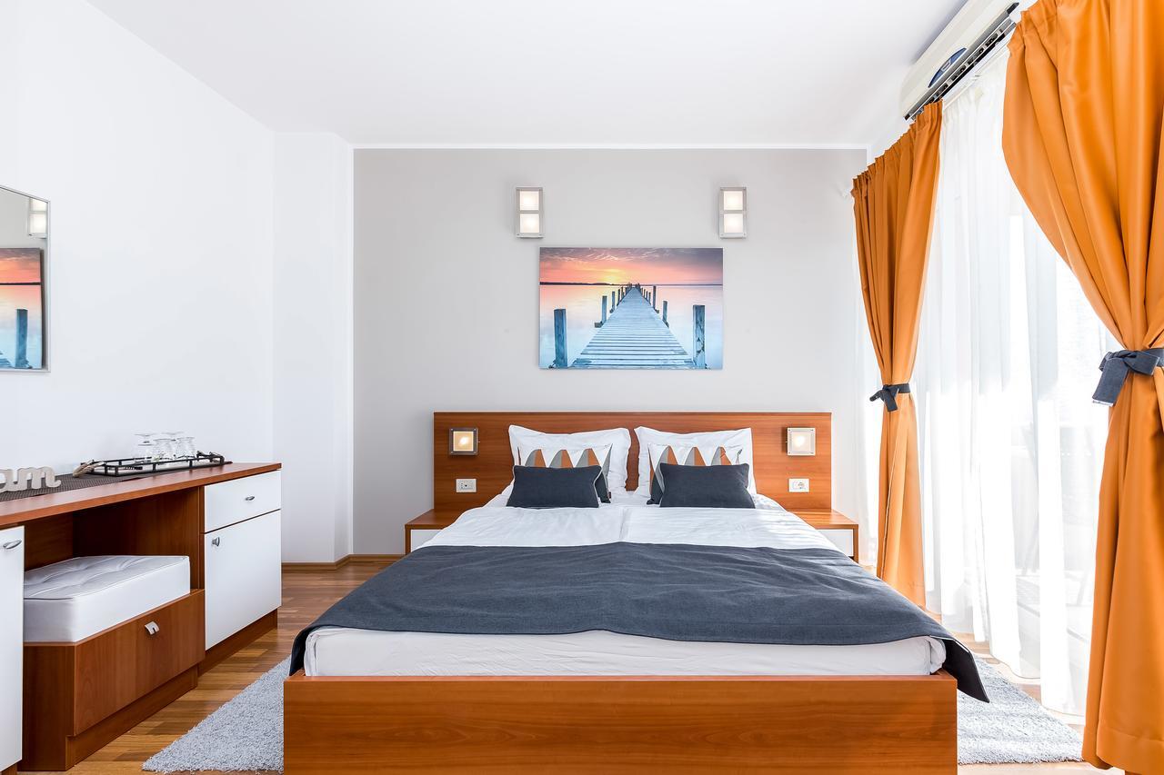 Villa Nada Ловран Екстериор снимка