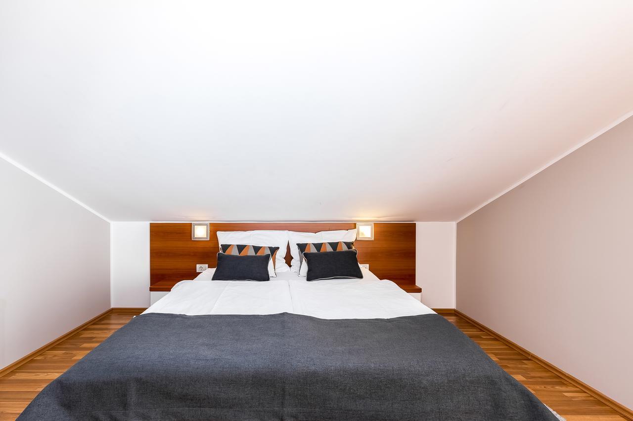 Villa Nada Ловран Екстериор снимка